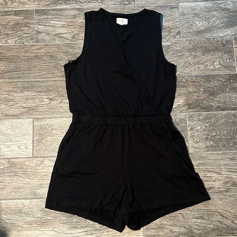 Lou & Grey Women's Black Romper